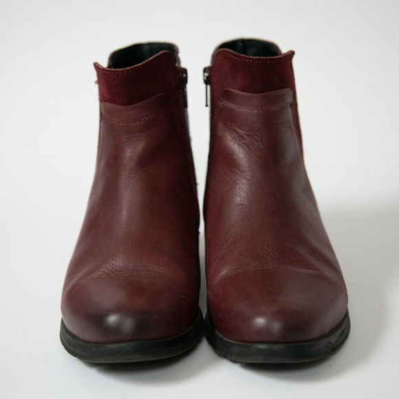 Red Boots! - Picture 2 of 6